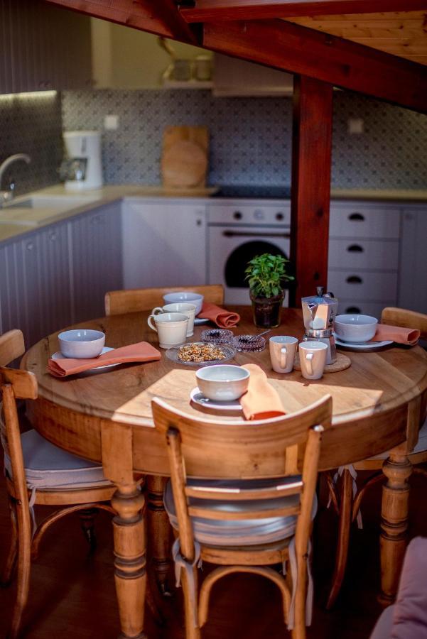 Ferienwohnung Country Style Attic In The Heart Of Preveza Exterior foto